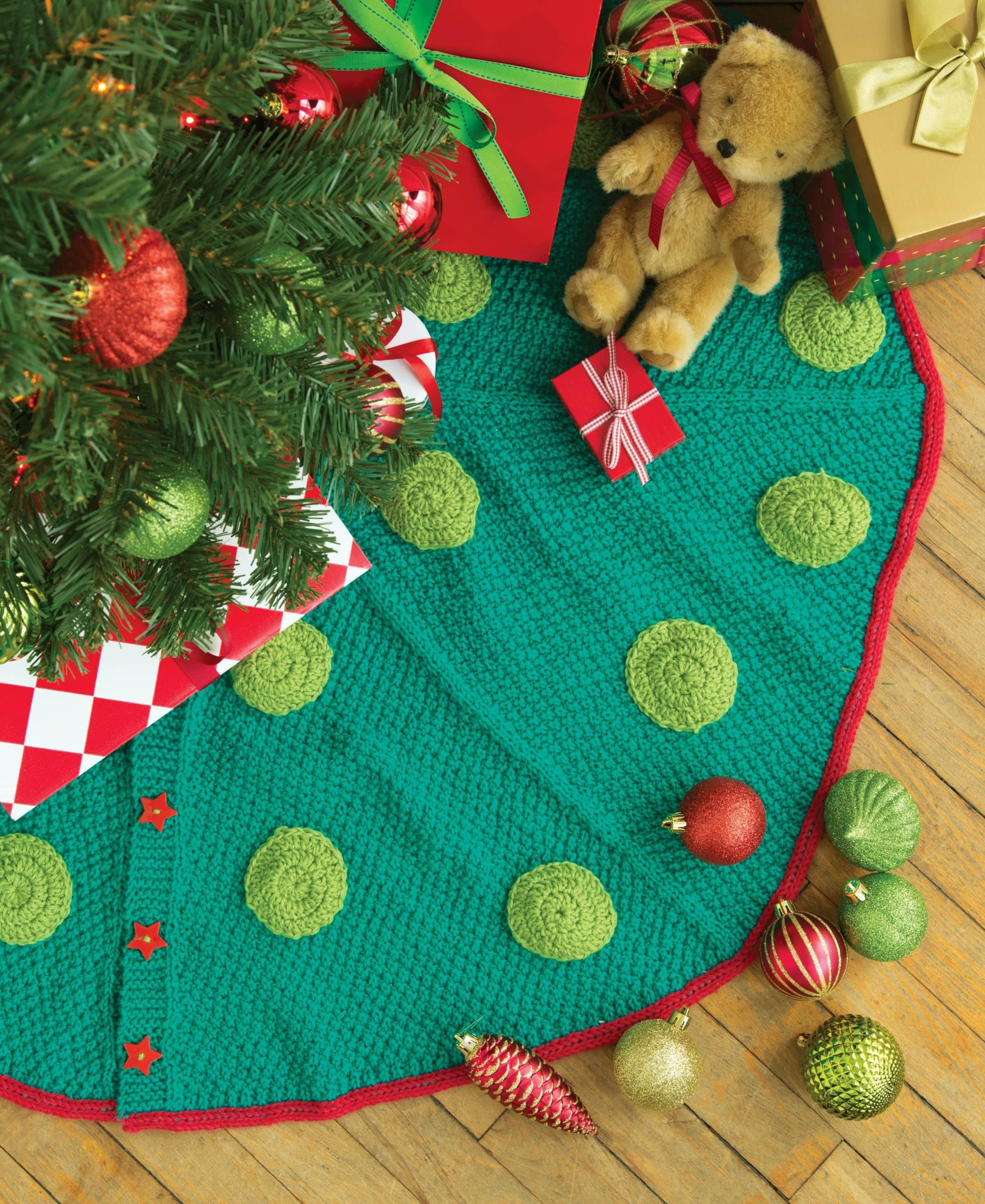 50 Knitted Gifts for Year-Round Giving: Designs for Every Season and Occasion Featuring Universal Yarn Deluxe Worsted - Image 7